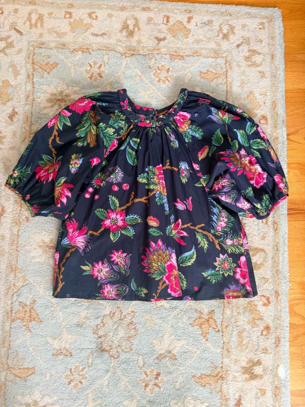 RHODE NWOT Rhode Rowan Puff Sleeve Blouse in Ink Morlaix Fleur